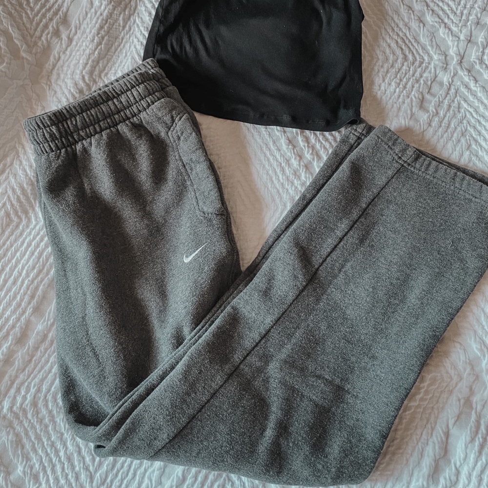 nike sweats